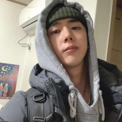 优质戴口罩帽子男生qq头像图片