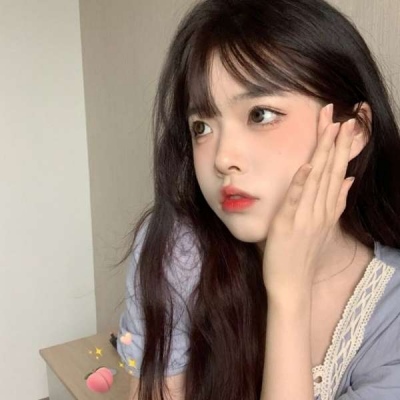 黑白唯美伤感女生头像