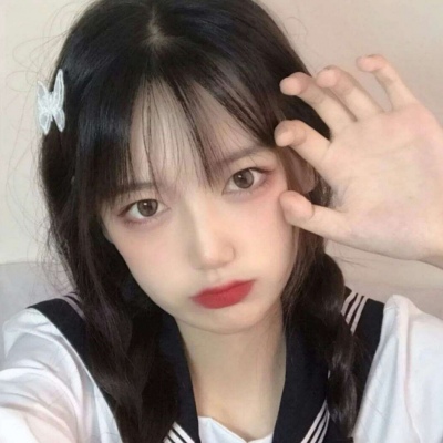 黑白唯美伤感女生头像