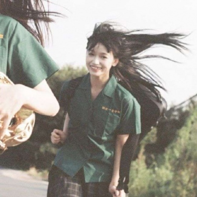 在海边的女生qq头像
