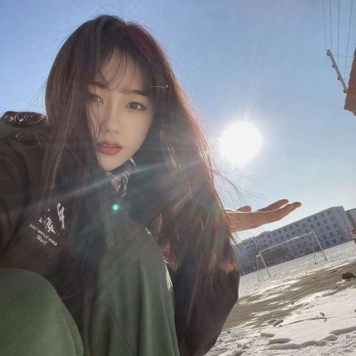 微信头像唯美女生短发