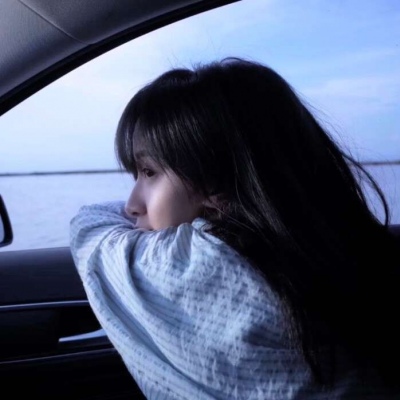 微信头像唯美女生短发