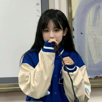 黑白动漫女生头像高清