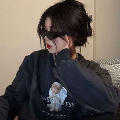 黑白动漫女生头像高清