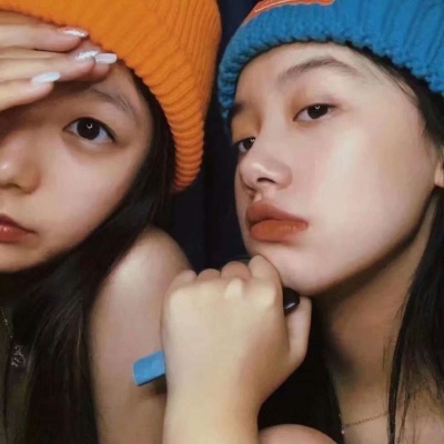 动漫女生头像闺蜜黑白图片
