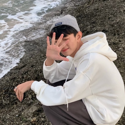 霸总气质超酷的qq头像男生霸气灰色头像图片图片