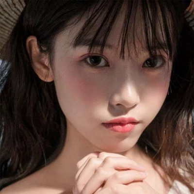 qq女生头像一男一女背