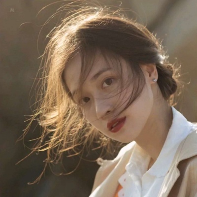 扣扣头像女生短发可爱