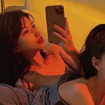 韩版短发女生头像高冷图片