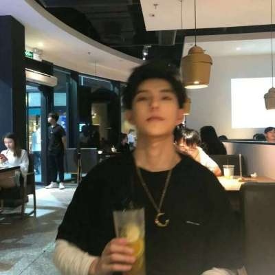 2021ins风qq真人头像男生超清图片