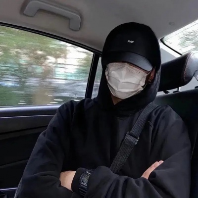 头像可爱呆萌男生动漫图片