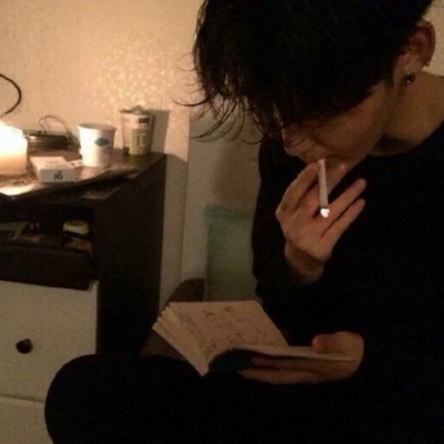 优质有气质的不露脸头像男生冷酷帅动漫伤感图片