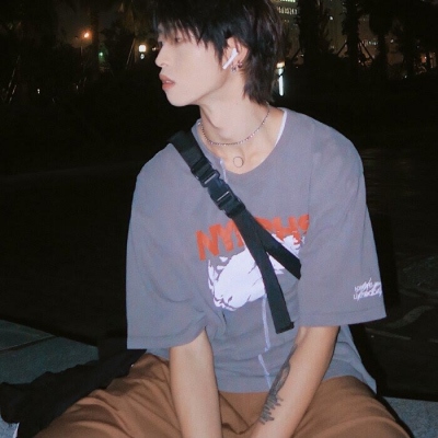 复古很文艺的帅气qq头像卡通男生帅气