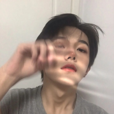 2021适合夏天的清爽四十岁适合的头像男生图片