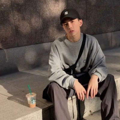 让人看到后心情变好的阳光头像男生帅气帅哥图片