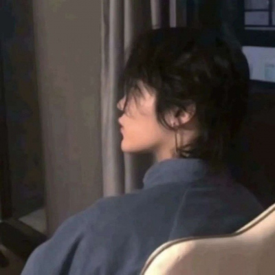 2021快手快速涨粉的欧美纹身抽烟头像 男生