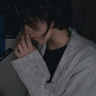 2021最新版文艺范的帅气真人大妹男生头像图片