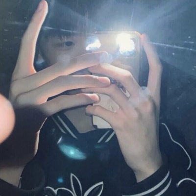 2021最新版文艺范的帅气真人大妹男生头像图片