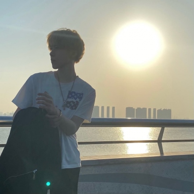 精选很酷拽的霸气抖音男生可爱小孩头像带墨镜图片