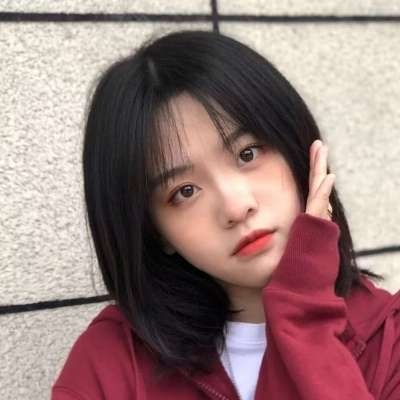 最新红色系半身露纹身女生头像女生图片