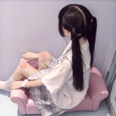 高清超酷的好看网图不露脸头像女生超拽的头像卡通图片