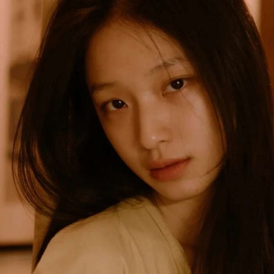 2021微信头像高冷脖子戴什么女生头像图片大全图片