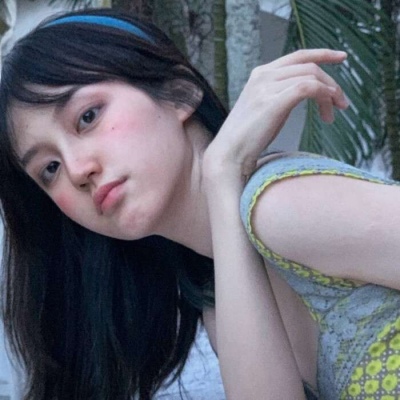 2021微信头像高冷脖子戴什么女生头像图片大全图片