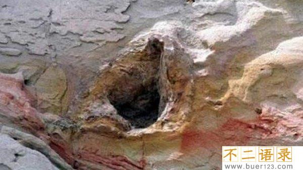 白公山铁管已揭秘,外星人用铁管制造天文台图片