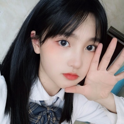 2021最火最新抽烟女生头像个性网图片