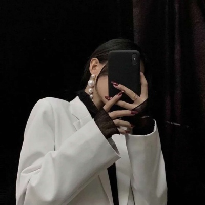 2021最火女生头像一套同一人图片