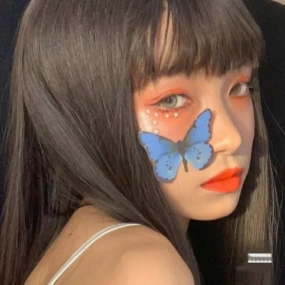 2021最火女生头像一套同一人图片
