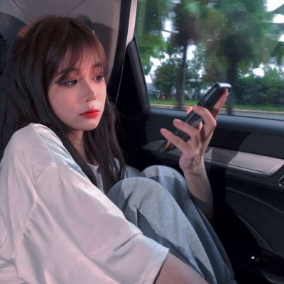 高清好看的2021年最火的头像头像女生小蛮腰图片