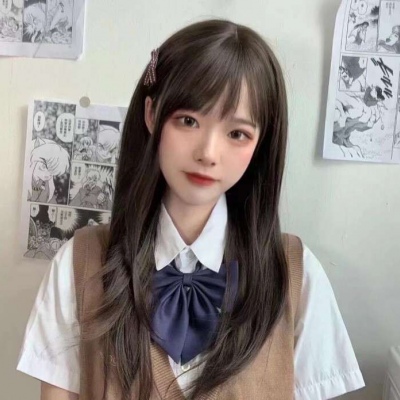 2021年最火爆的头像qq头像女生坐凳子图片