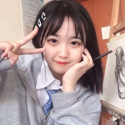 头像图片2021最火爆女生穿蕾丝头像图片
