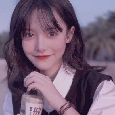 头像图片2021最火爆女生穿蕾丝头像图片