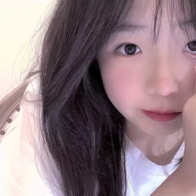 2021超可爱甜美十二个人的头像女生图片