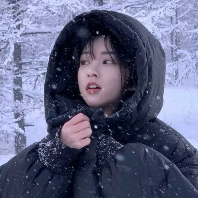 2021超可爱甜美十二个人的头像女生图片