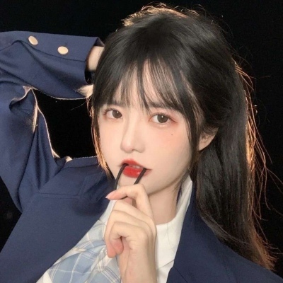 2021超可爱甜美十二个人的头像女生图片