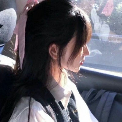 2021超可爱甜美十二个人的头像女生图片
