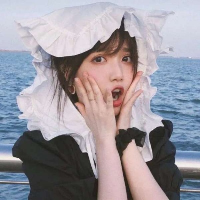 2021年微信头像图片头像女生西装图片