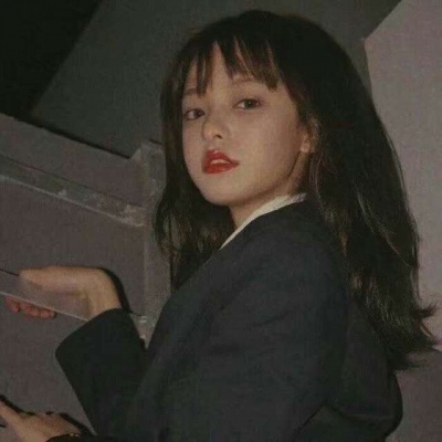 2021年最新女生用的头像和名称图片