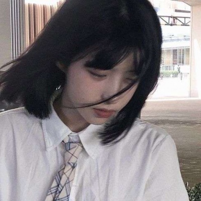 高清2021好看的微信头像图片女生头像盘腿学生图片