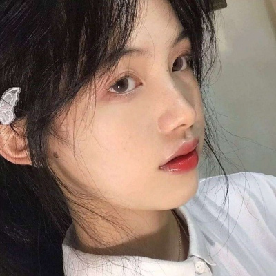 高清2021好看的微信头像图片女生头像盘腿学生图片