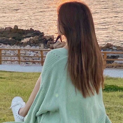 2021年微信头像qq男生牵女生手头像图片