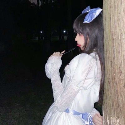 2021年微信头像qq男生牵女生手头像图片