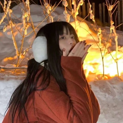 2021年微信头像qq男生牵女生手头像图片