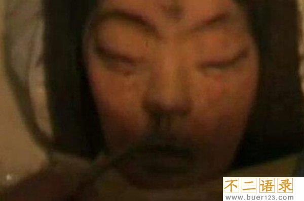 月球飞船残骸官方证实？称已有15亿年历史(长4000米)图片