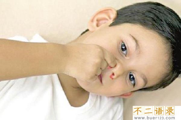 鼻子出血是什么原因?流鼻血是什么病的前兆图片