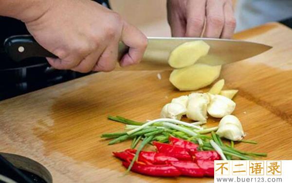 炖肉太甜了放什么遮甜 可以加入蔬菜冲淡味道图片