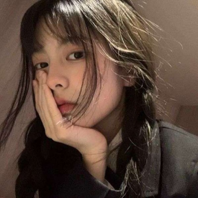 2021新款微信头像女生头像侧影长发唯美图片
